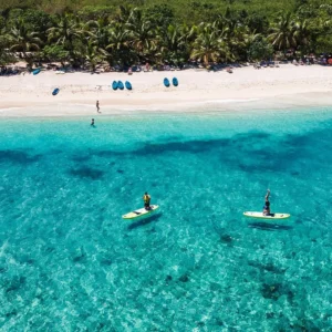 paddling on mamanuca island waters